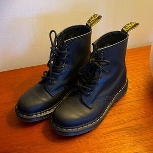 Dr. Martens 1460s NEW W6